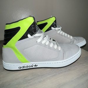 Adidas hard court high top men’s size 9.5